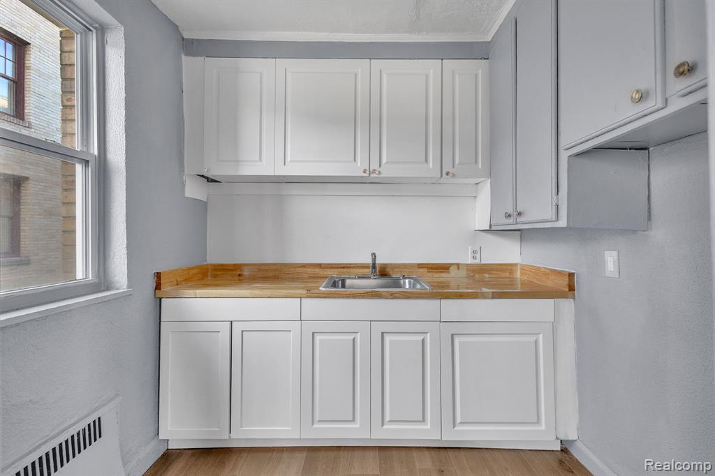 17701 Manderson Road Highland Park, MI 48203 - Photo 13 of 42