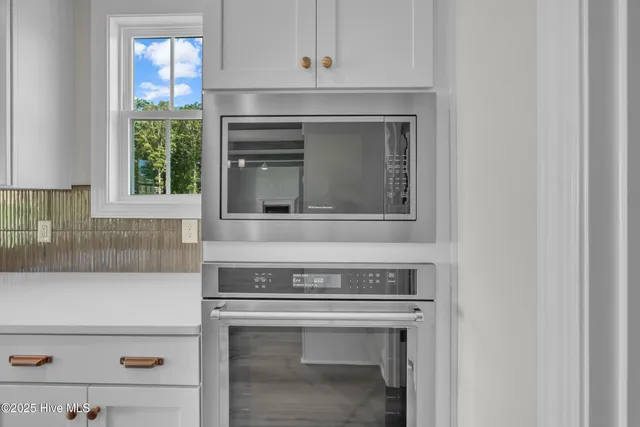 $599,900 | 124 Creek Bluff Road, Newport, NC 28570