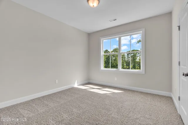 $599,900 | 124 Creek Bluff Road, Newport, NC 28570