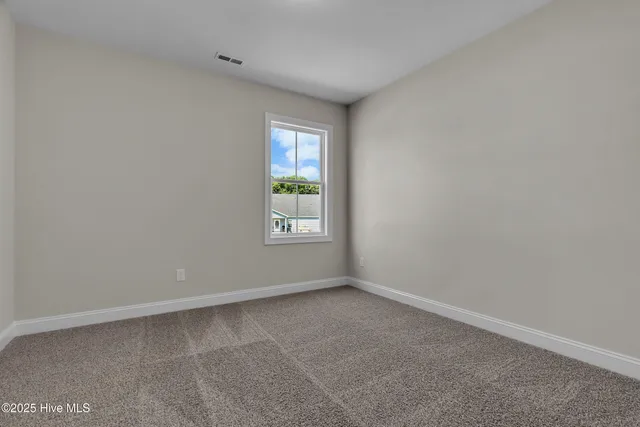 $599,900 | 124 Creek Bluff Road, Newport, NC 28570