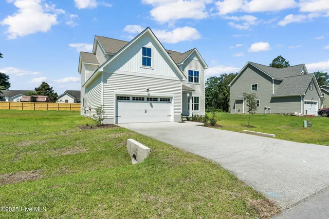 $599,900 | 124 Creek Bluff Road, Newport, NC 28570