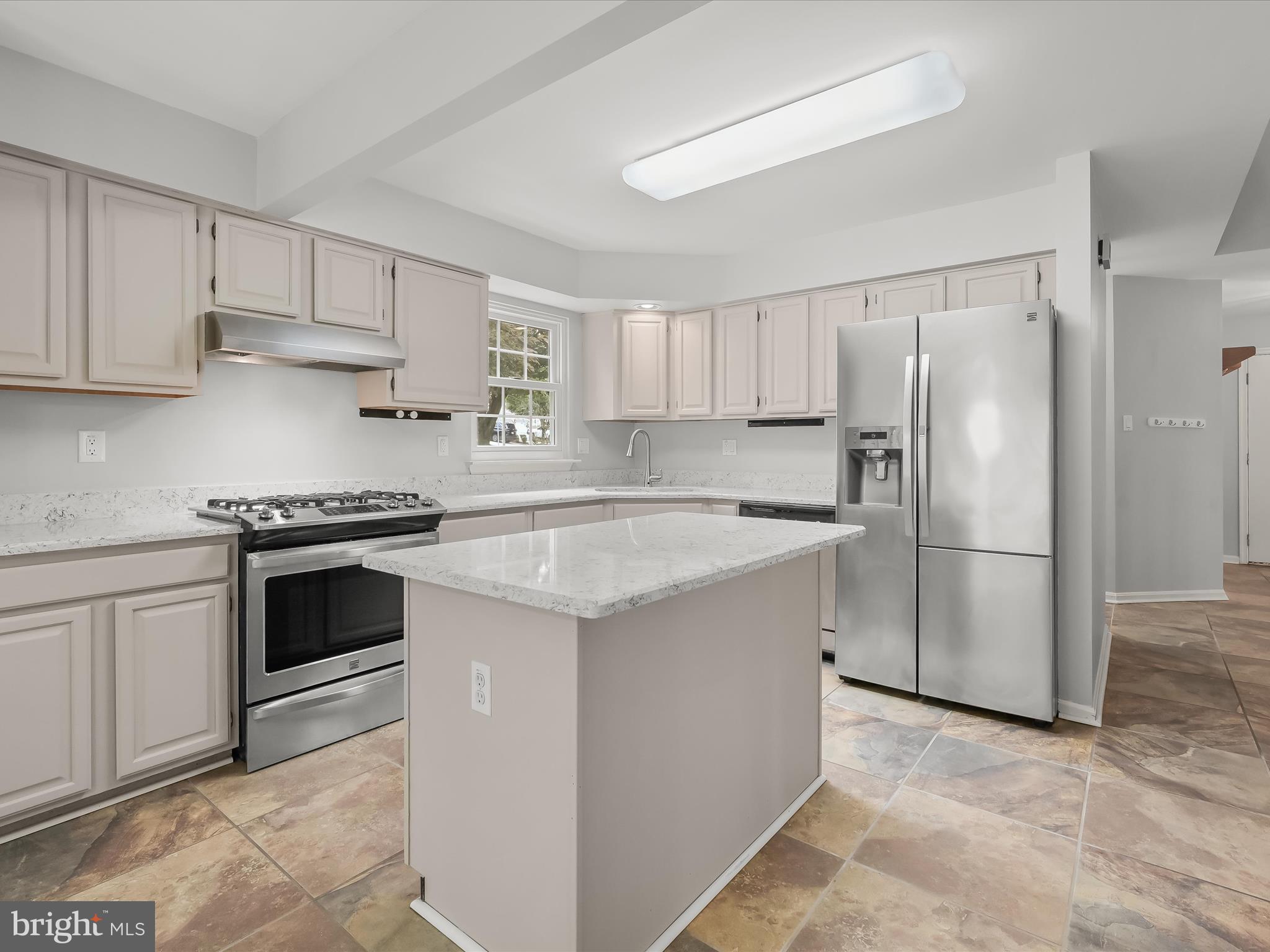 6453 Empty Song Road Columbia, MD 21044 - Photo 13 of 74 Updated Eat-In Kitchen