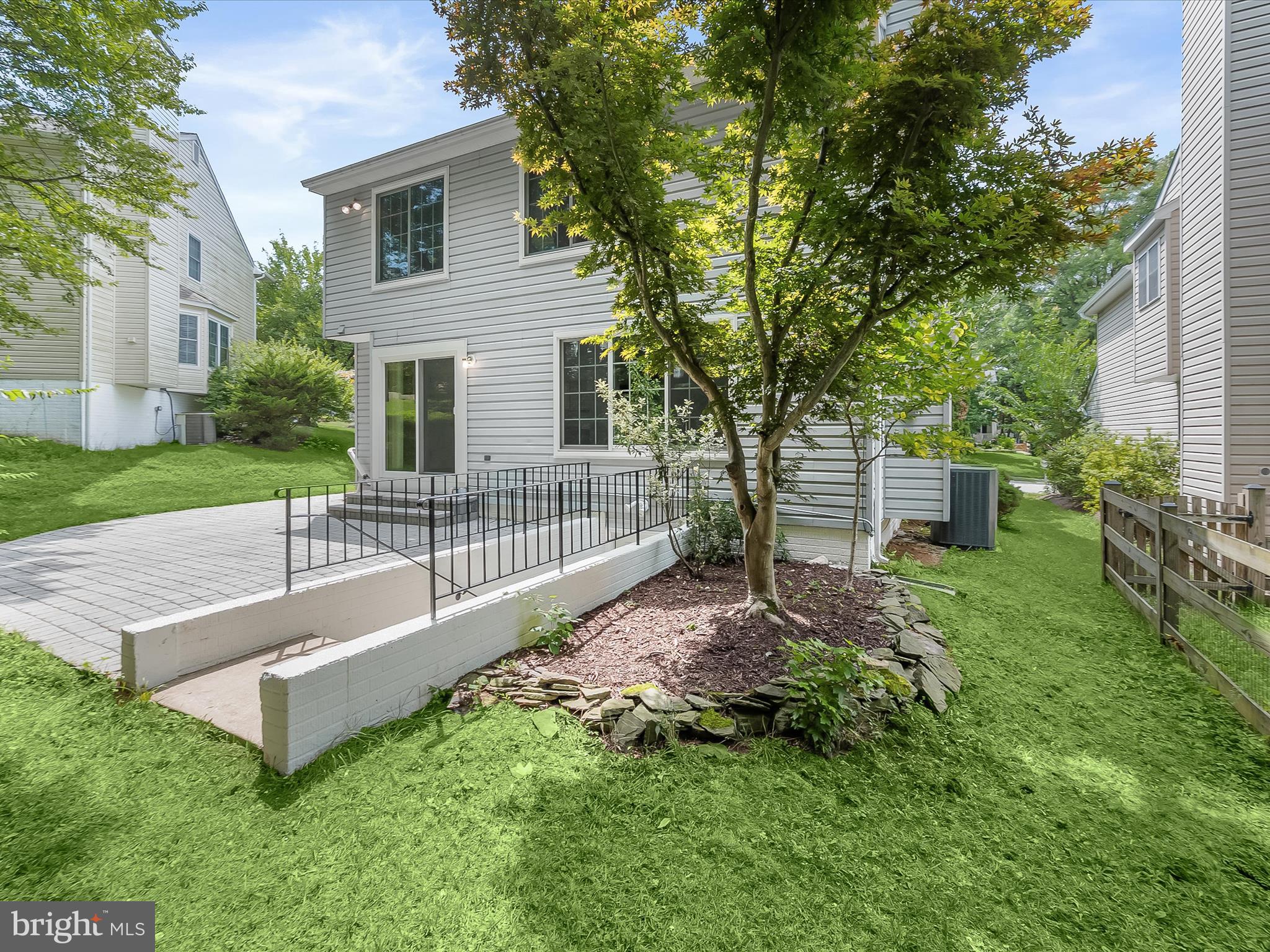 6453 Empty Song Road Columbia, MD 21044 - Photo 59 of 74 Back Patio & Yard