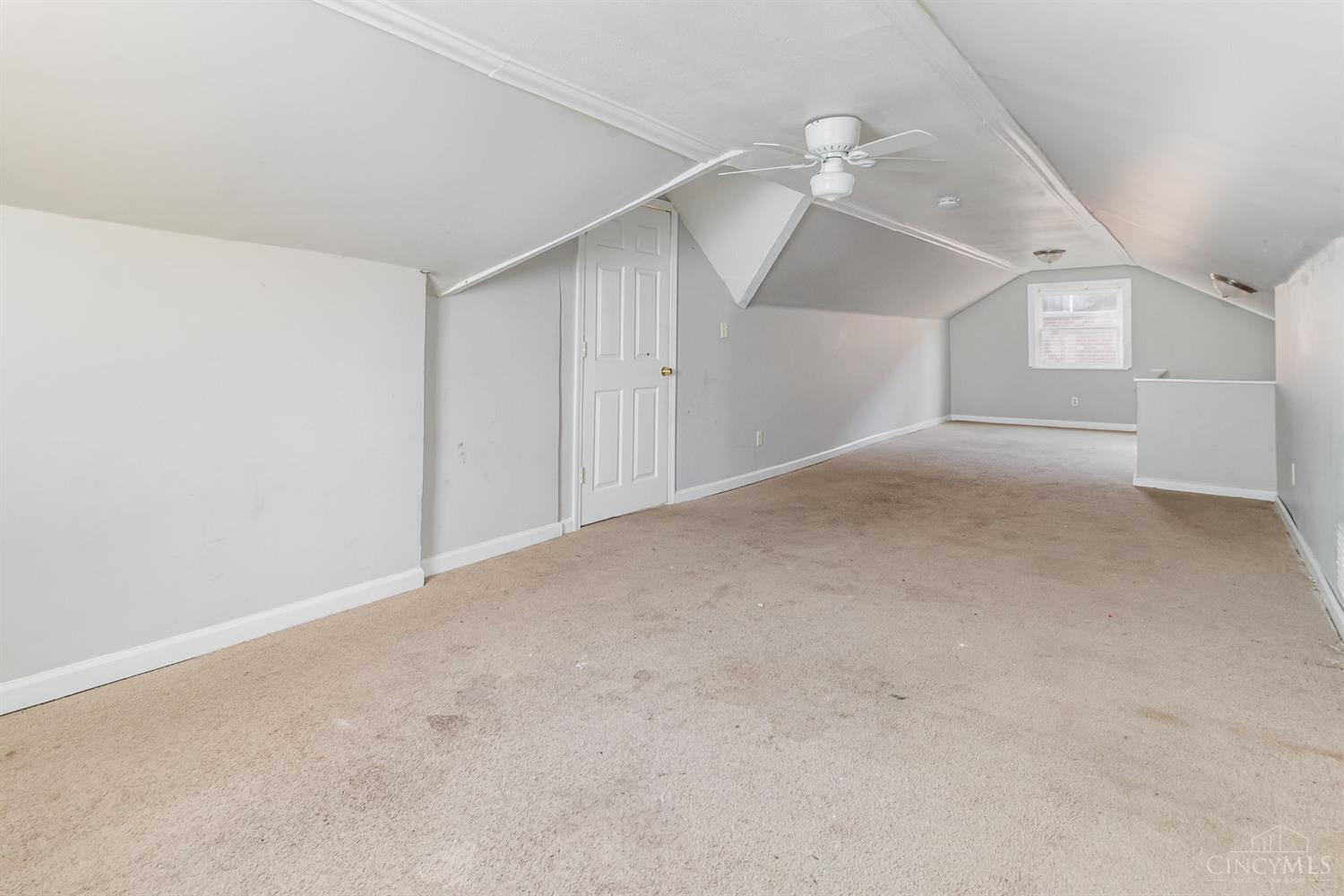 1215 West Galbraith Road Cincinnati, OH 45231 - Photo 9 of 14