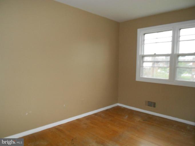 6945 Brookmill Road Baltimore, MD 21215 - Photo 5 of 10 Interior (General)
