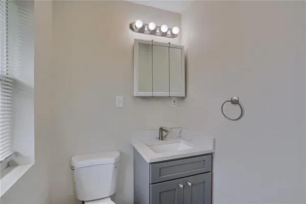 $1,850 | 102 Kathleen Drive, Unit 2, Beaver Falls, PA 15010