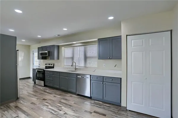 $1,850 | 102 Kathleen Drive, Unit 2, Beaver Falls, PA 15010