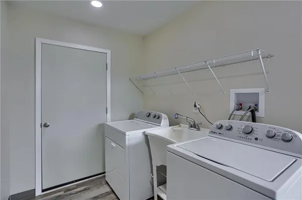 $1,850 | 102 Kathleen Drive, Unit 2, Beaver Falls, PA 15010