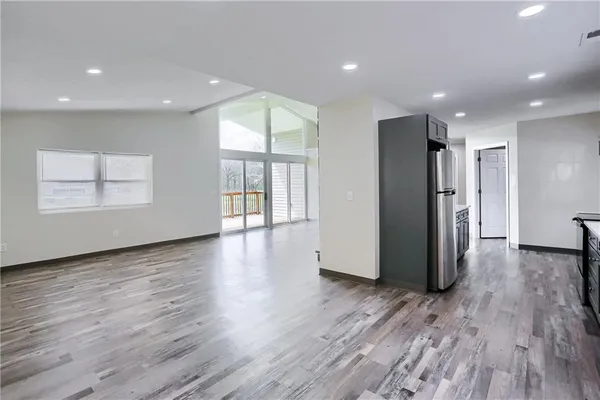 $1,850 | 102 Kathleen Drive, Unit 2, Beaver Falls, PA 15010