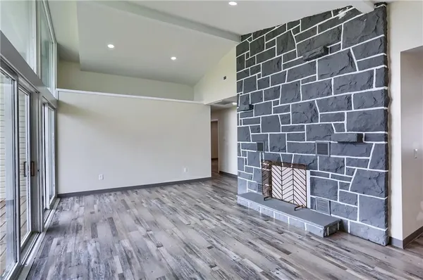 $1,850 | 102 Kathleen Drive, Unit 2, Beaver Falls, PA 15010