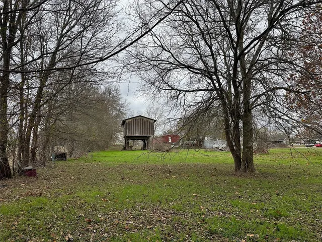 a view of a big yard