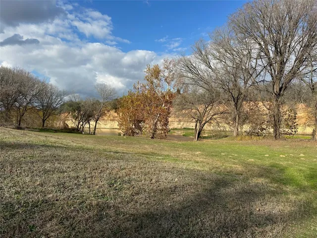 $98,000 | 429 Hidden Shores Road, Smithville, TX 78957