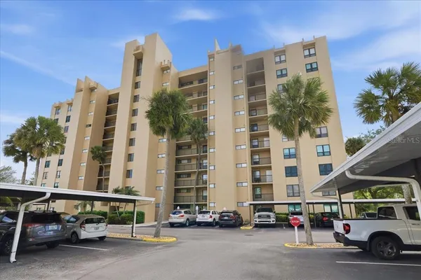 $179,900 | 2616 Cove Cay Drive, Unit 105, Clearwater, FL 33760