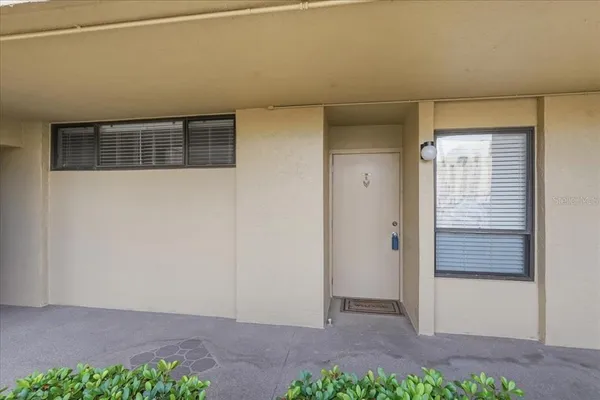 $179,900 | 2616 Cove Cay Drive, Unit 105, Clearwater, FL 33760