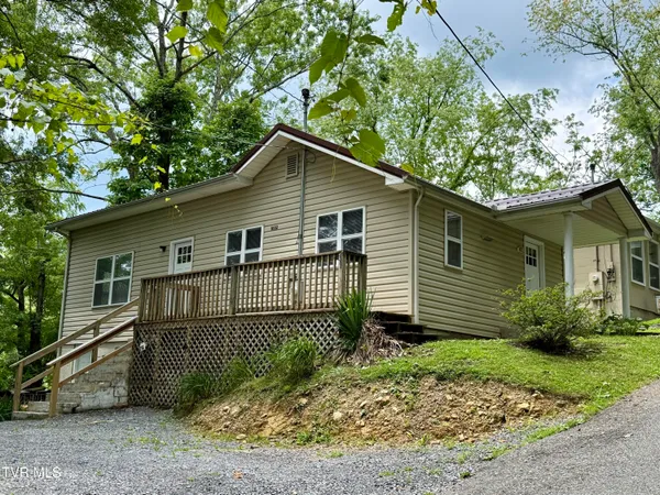 $167,333 | 1022 Spruce Street Northwest, Norton, VA 24273