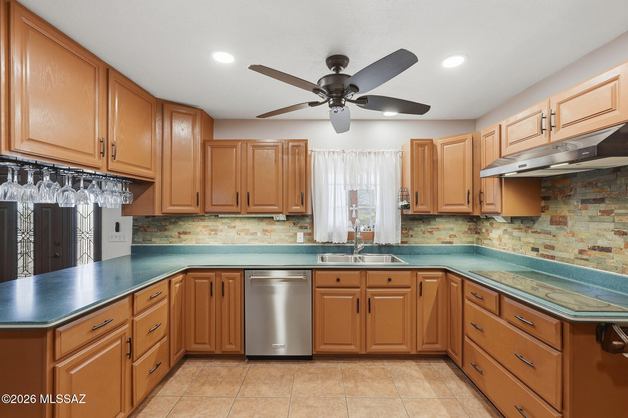 245 South Stallion Ranch Road Benson, AZ 85602 - Photo 10 of 47