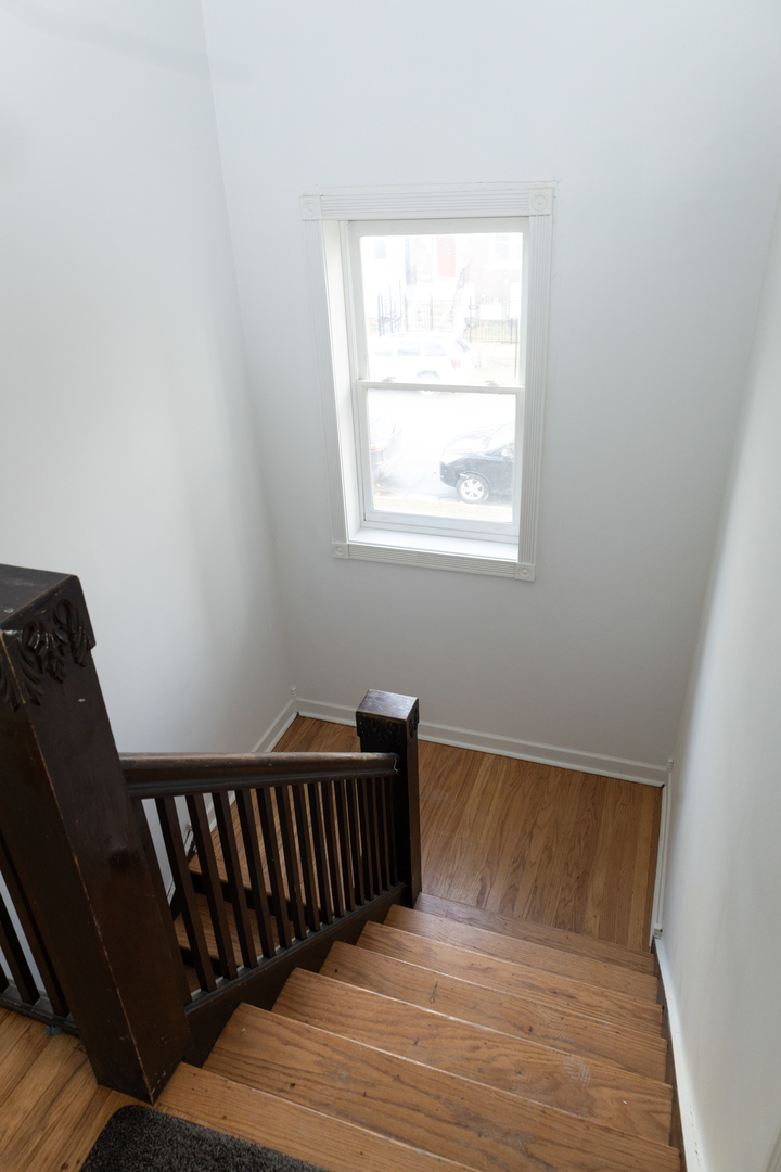 2016 North Kilbourn Avenue, Unit 2 Chicago, IL 60639 - Photo 3 of 19