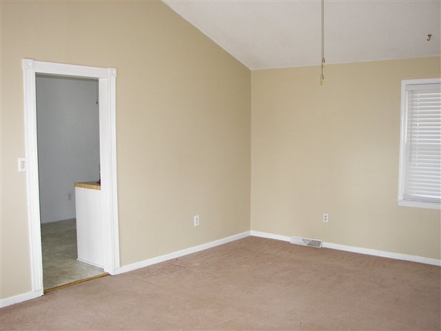 416 Rotterdam Road Easley, SC 29640 - Photo 4 of 13
