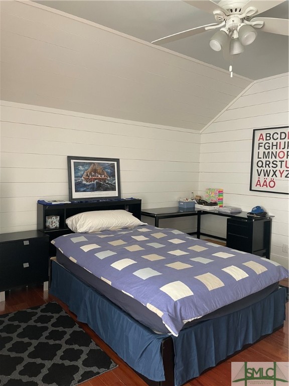 105 Riverside Drive Savannah, GA 31410 - Photo 18 of 36 Upstairs Bedroom