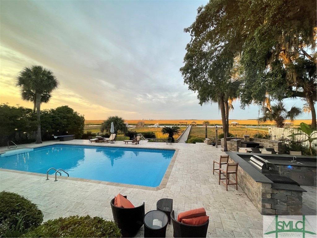 105 Riverside Drive Savannah, GA 31410 - Photo 20 of 36 Back Yard