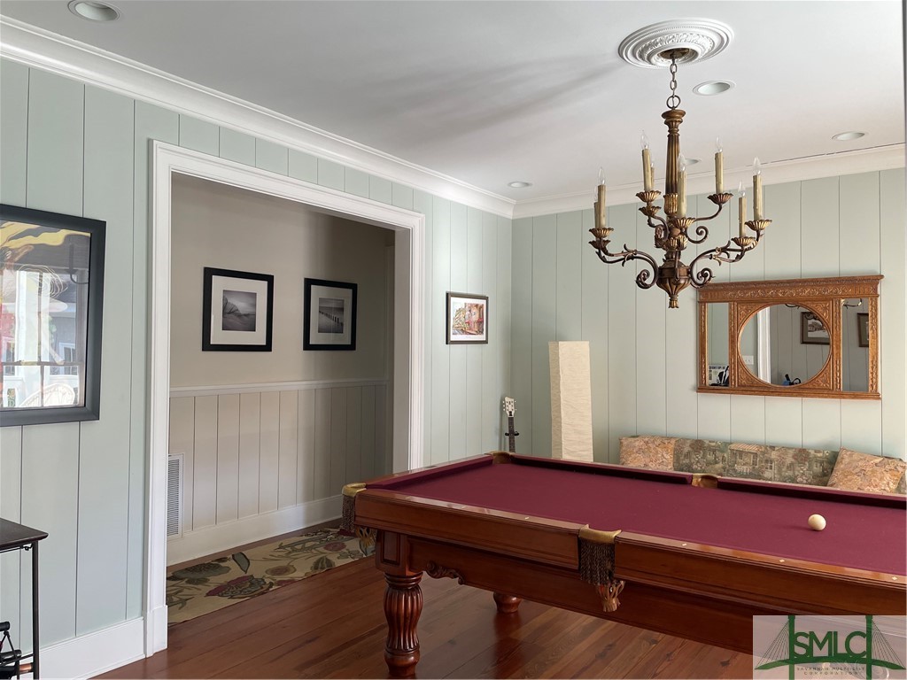 105 Riverside Drive Savannah, GA 31410 - Photo 9 of 36 Dining/Billiard Room