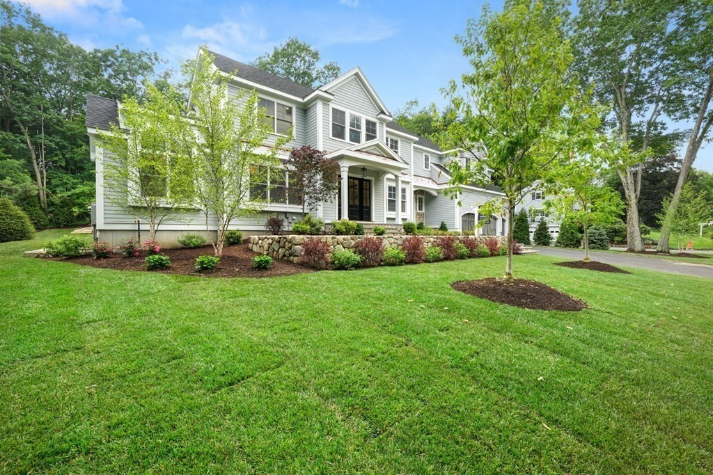 22 Suffolk Road Wellesley, MA 02481 - Photo 4 of 39