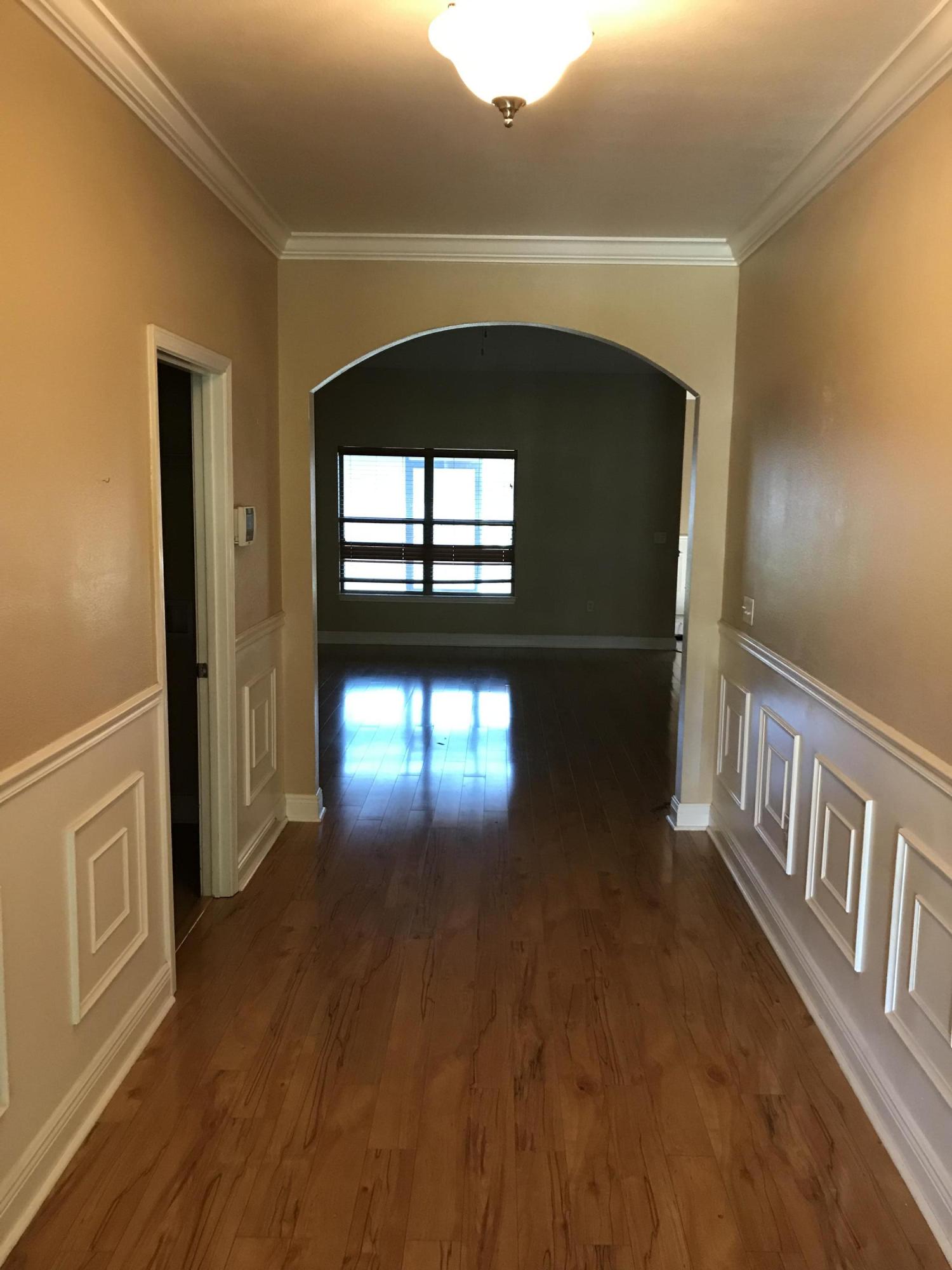 402 Wych Circle Crestview, FL 32536 - Photo 2 of 17
