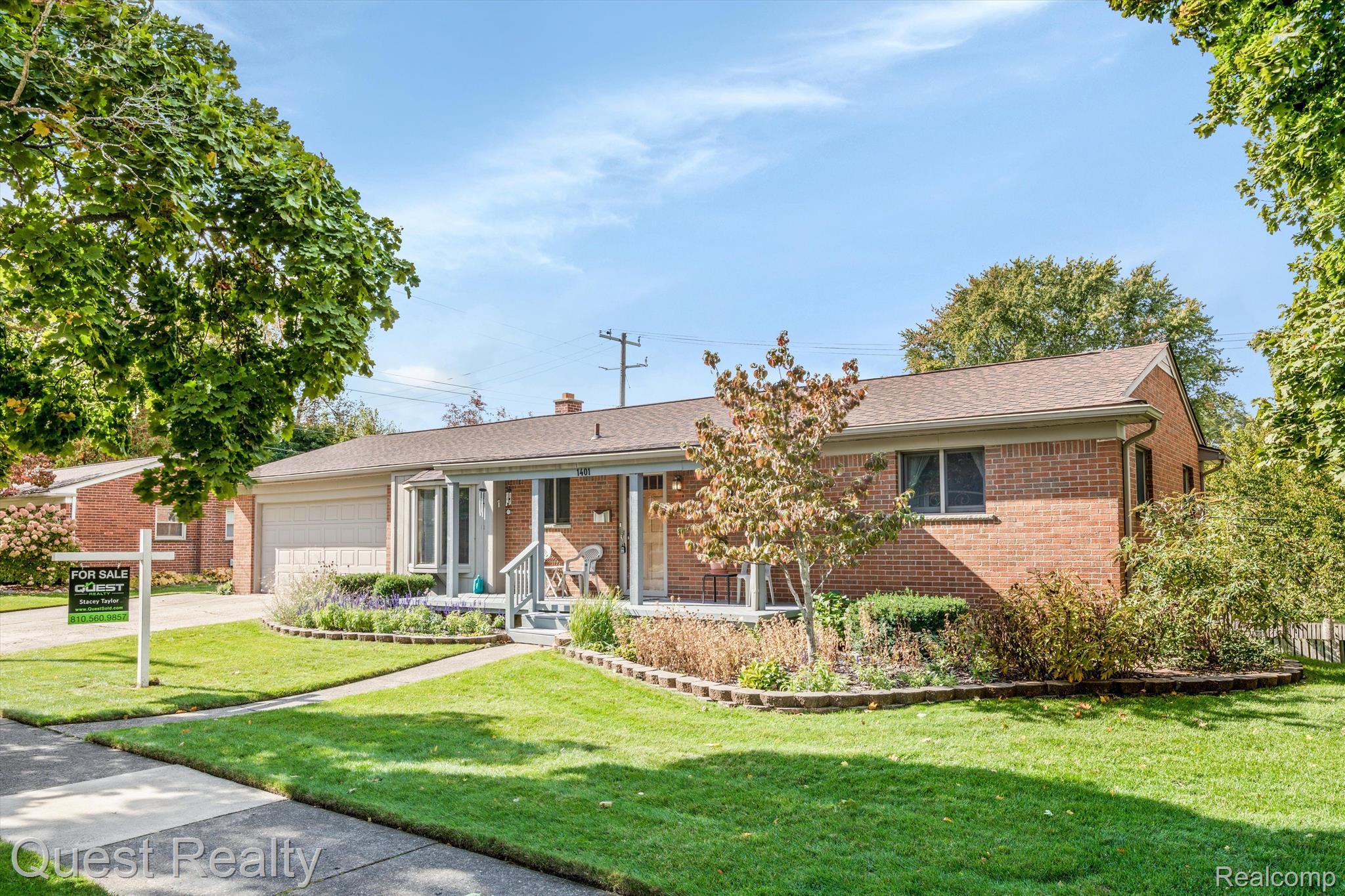 1401 Sycamore Drive Rochester, MI 48307 - Photo 2 of 45 Welcome home!