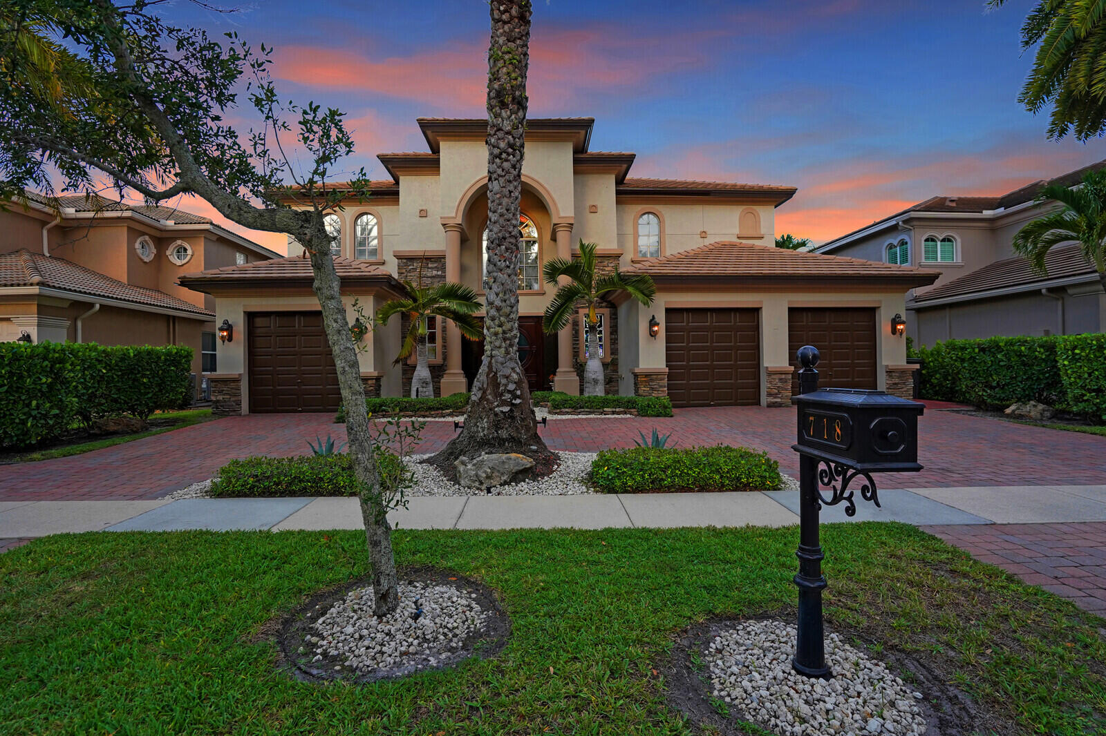 718 Edgebrook Lane West Palm Beach, FL 33411 - Photo 86 of 110 103_twilight014_mls