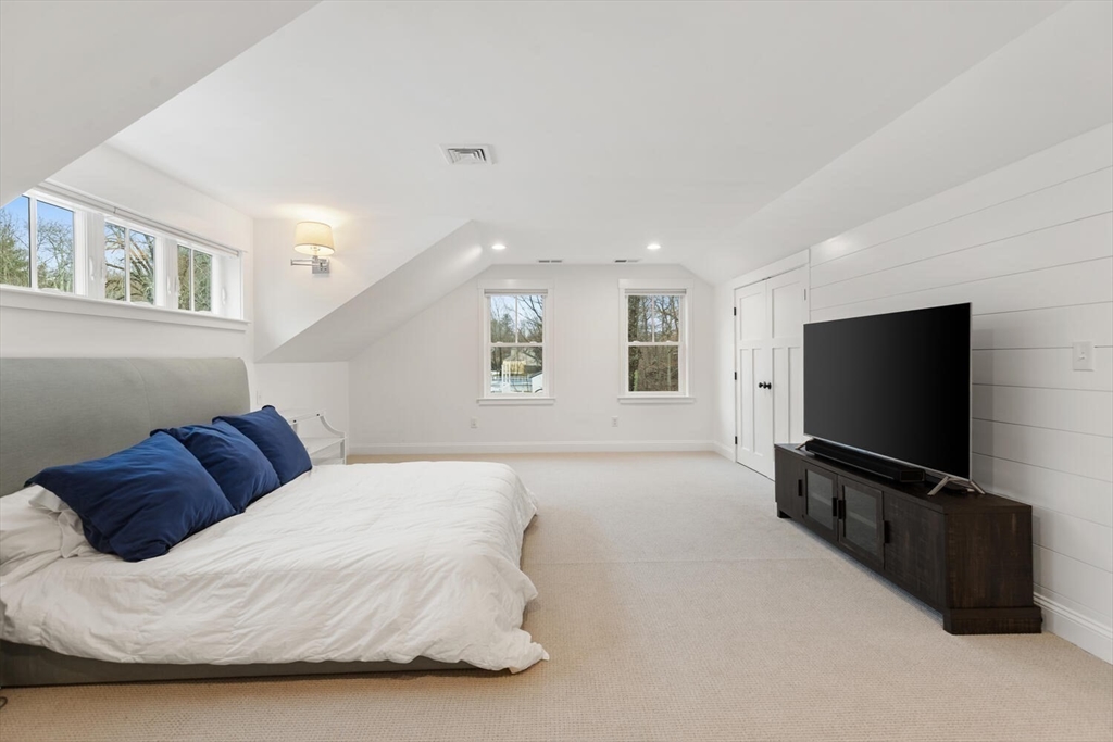 69 Forest Street Middleton, MA 01949 - Photo 10 of 24