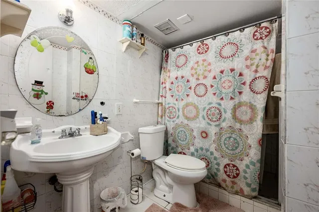 $2,300 | 1110 South 29th Avenue, Hollywood, FL 33020