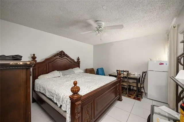 $2,300 | 1110 South 29th Avenue, Hollywood, FL 33020