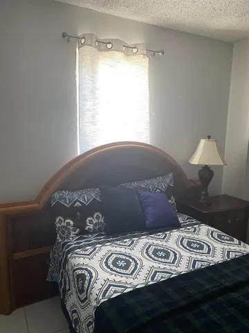 $2,300 | 1110 South 29th Avenue, Hollywood, FL 33020