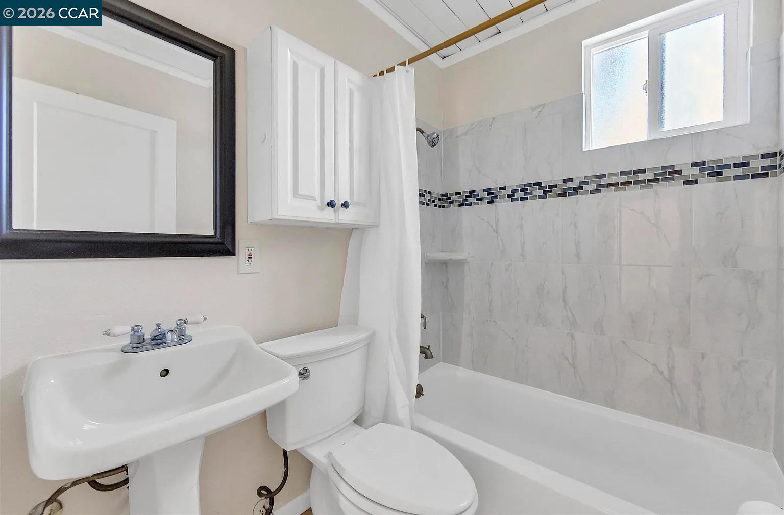 1238 Frances Road San Pablo, CA 94806 - Photo 11 of 22 Gallery Image 11