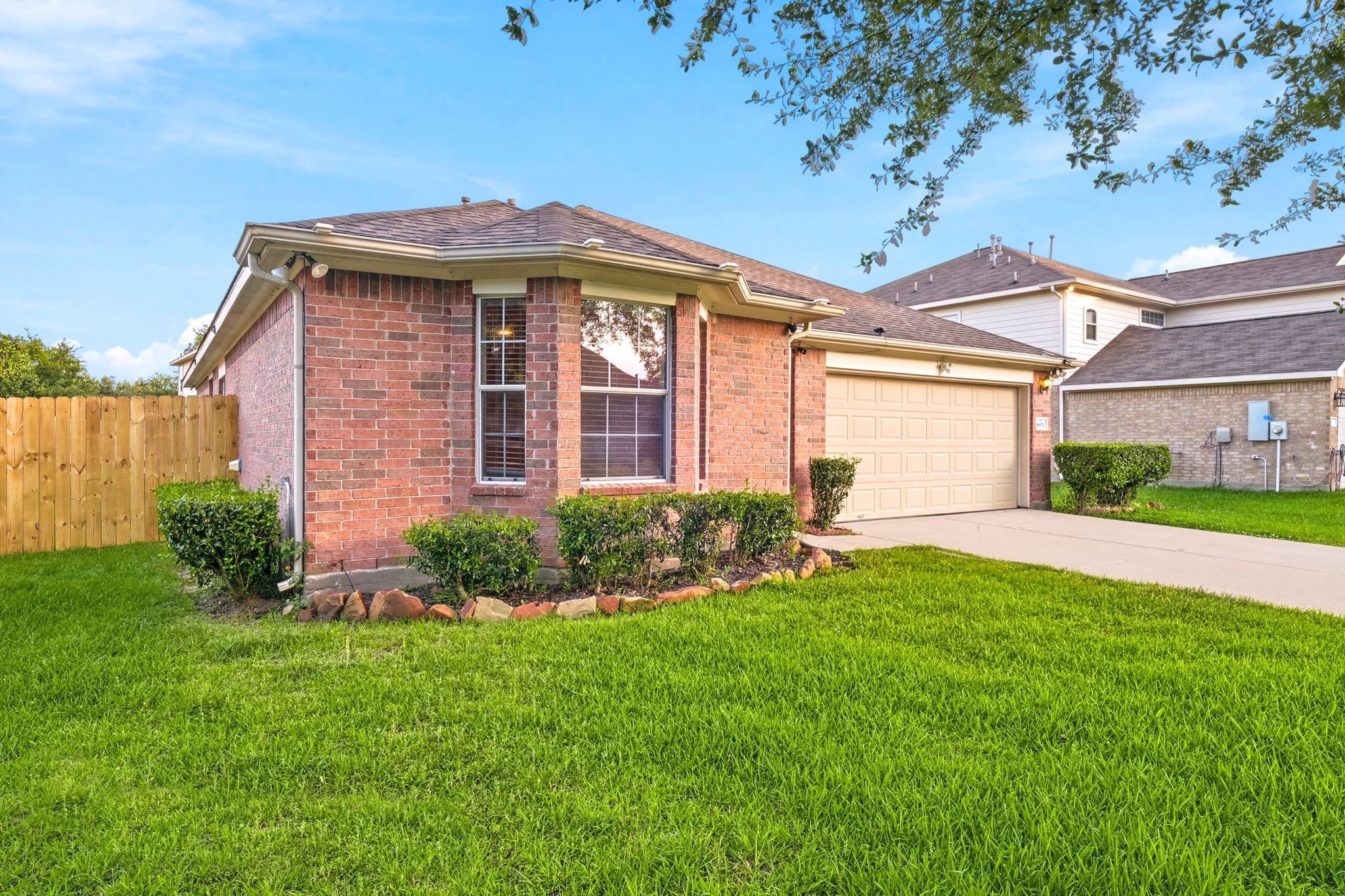 6931 Hamilton Falls Lane Spring, TX 77379 - Photo 4 of 36