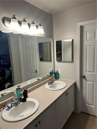 $250,000 | 304 Sonie Drive, Unit 304, Sewickley, PA 15143