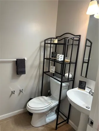 $250,000 | 304 Sonie Drive, Unit 304, Sewickley, PA 15143