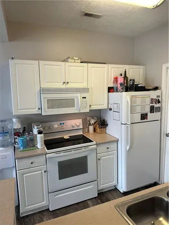 $250,000 | 304 Sonie Drive, Unit 304, Sewickley, PA 15143