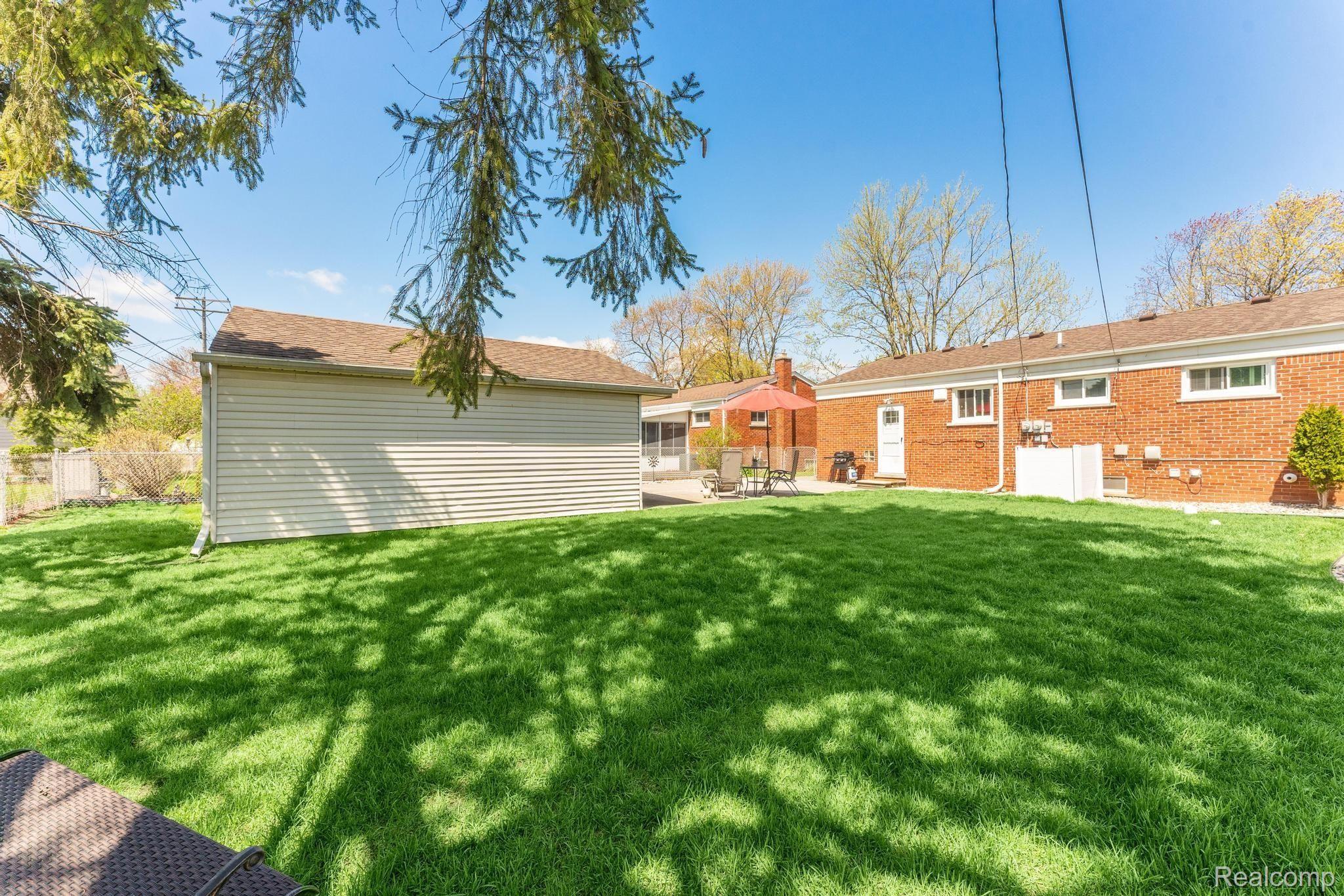 18751 Wick Road Allen Park, MI 48101 - Photo 40 of 47 0025.jpg