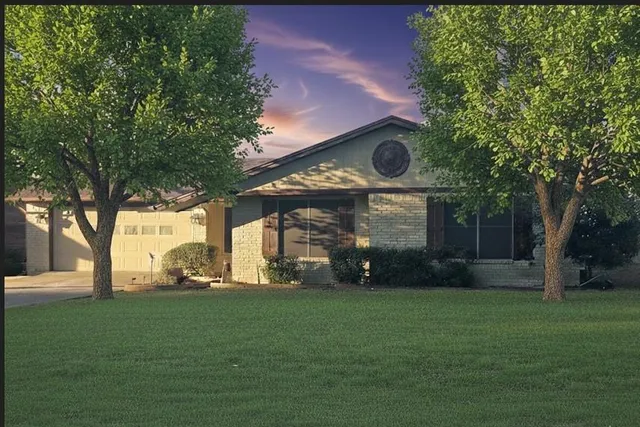 $286,000 | 426 Everest Street, Cedar Hill, TX 75104