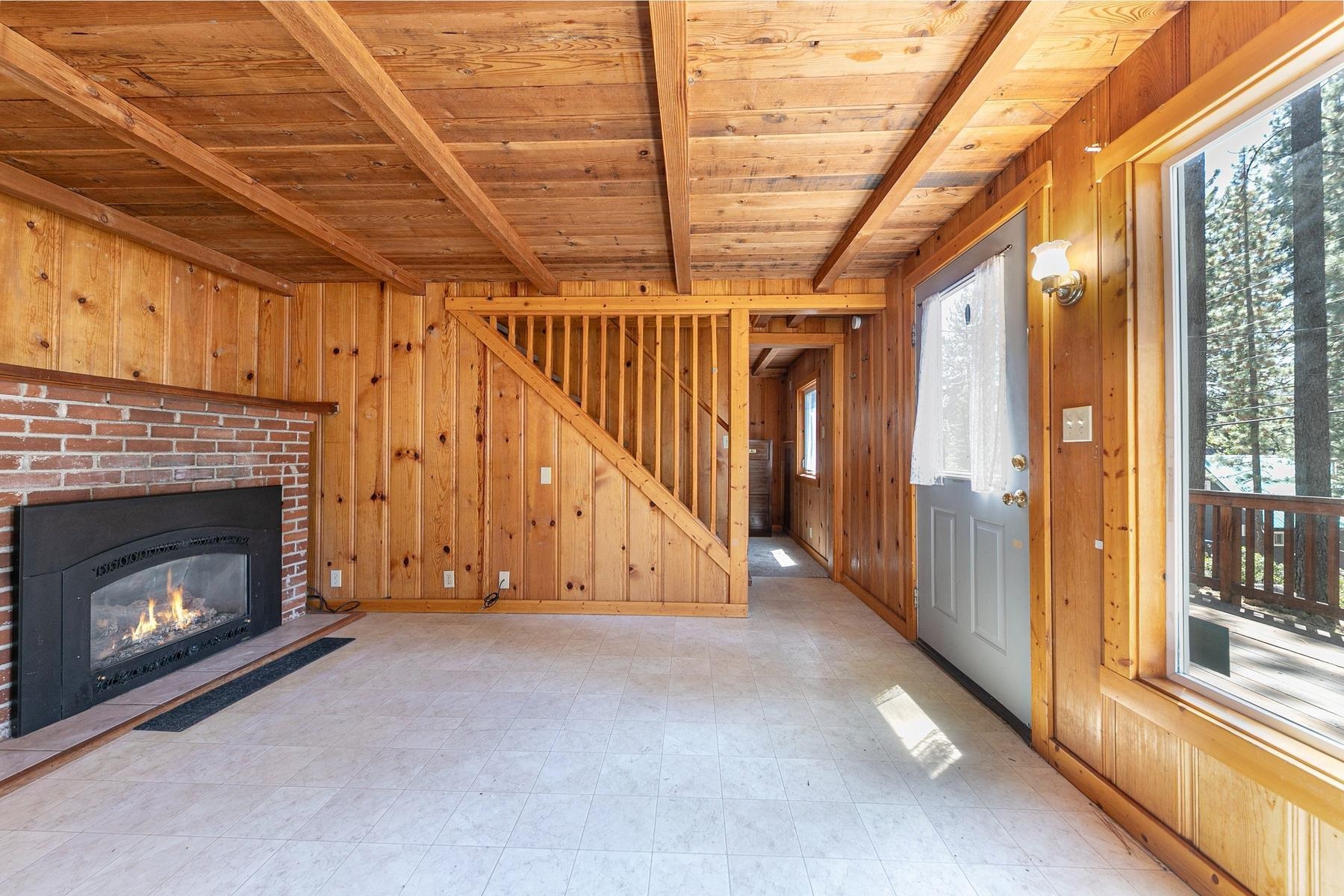 13464 Moraine Road Truckee, CA 96161 - Photo 11 of 28