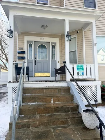 $2,900 | 59 Whitney Avenue, Unit 2, Lowell, MA 01850