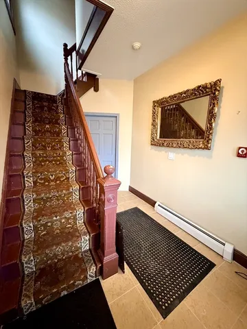 $3,000 | 59 Whitney Avenue, Unit 2, Lowell, MA 01850