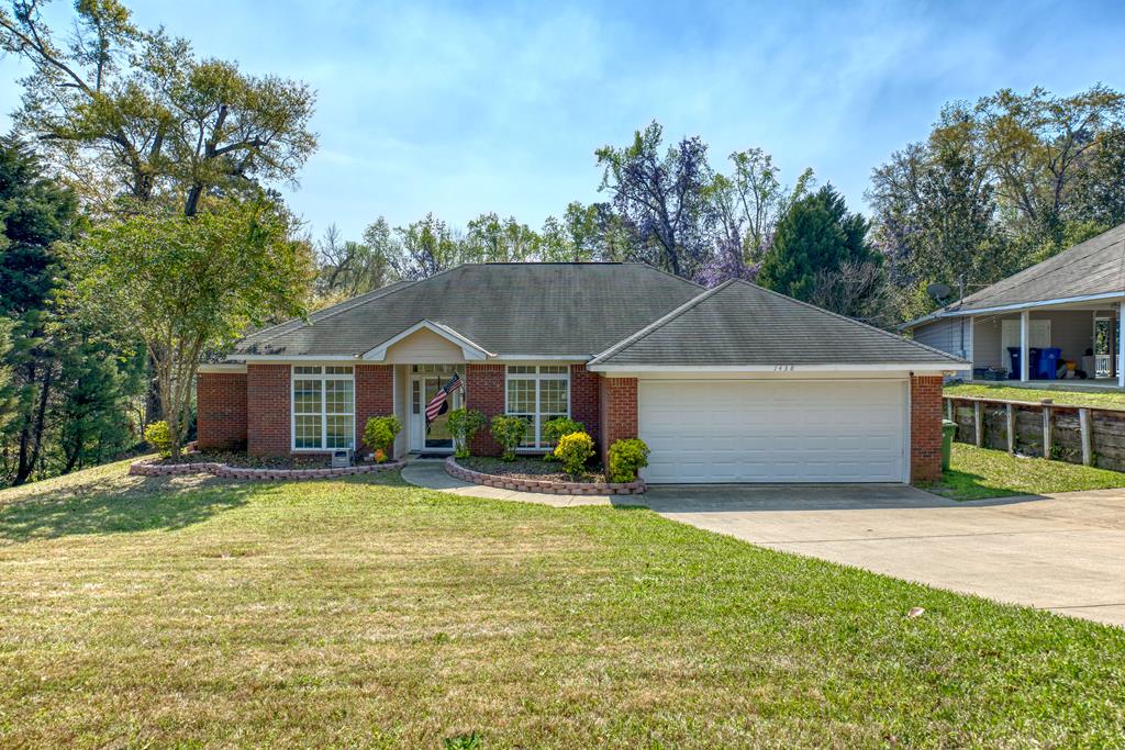 1438 Cloverdale Road Columbus, GA 31904 - Photo 1 of 36 Main View