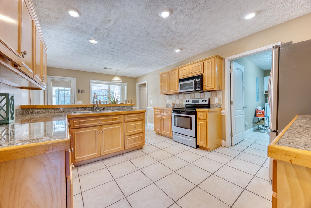 1438 Cloverdale Road Columbus, GA 31904 - Photo 11 of 36 Gallery Image 11