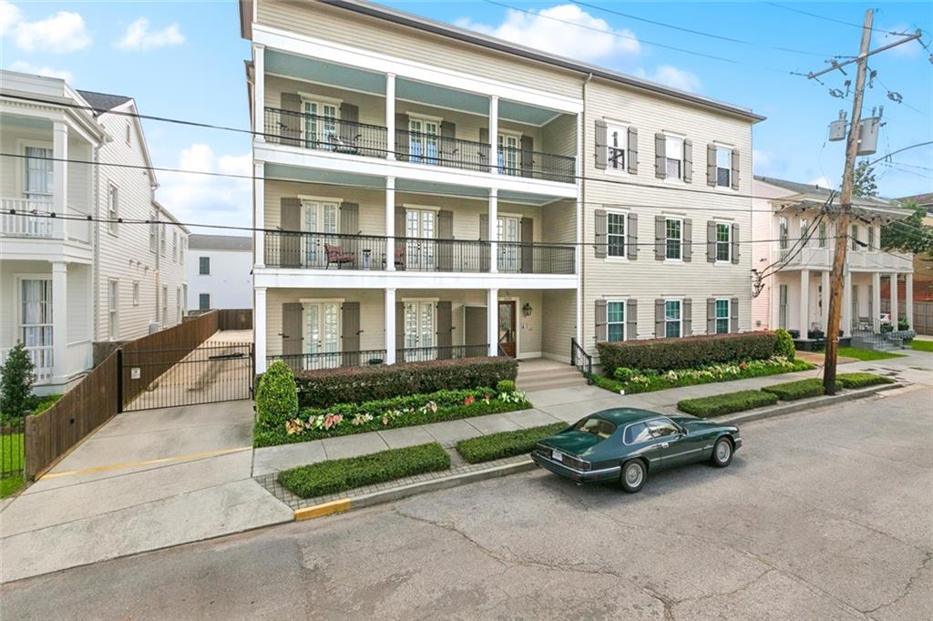 1633 First Street, Unit 201 New Orleans, LA 70130 - Photo 2 of 17