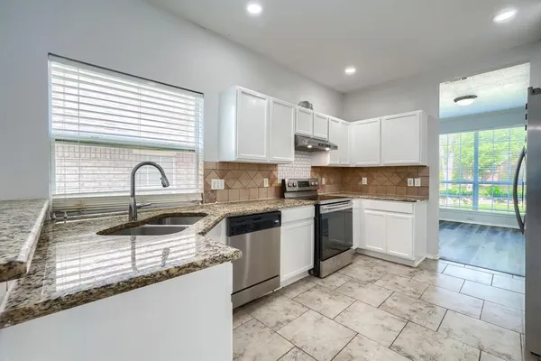 $2,999 | 11441 Clover Knoll Drive, Frisco, TX 75035