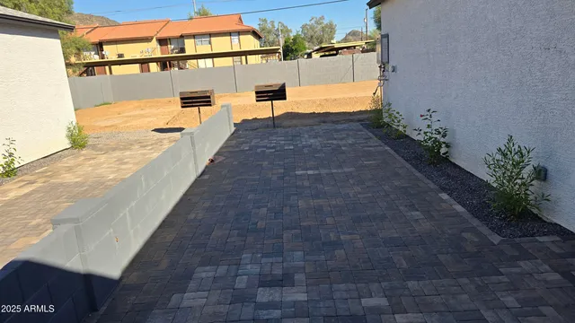 $1,050,000 | 732 East Carol Avenue, Phoenix, AZ 85020