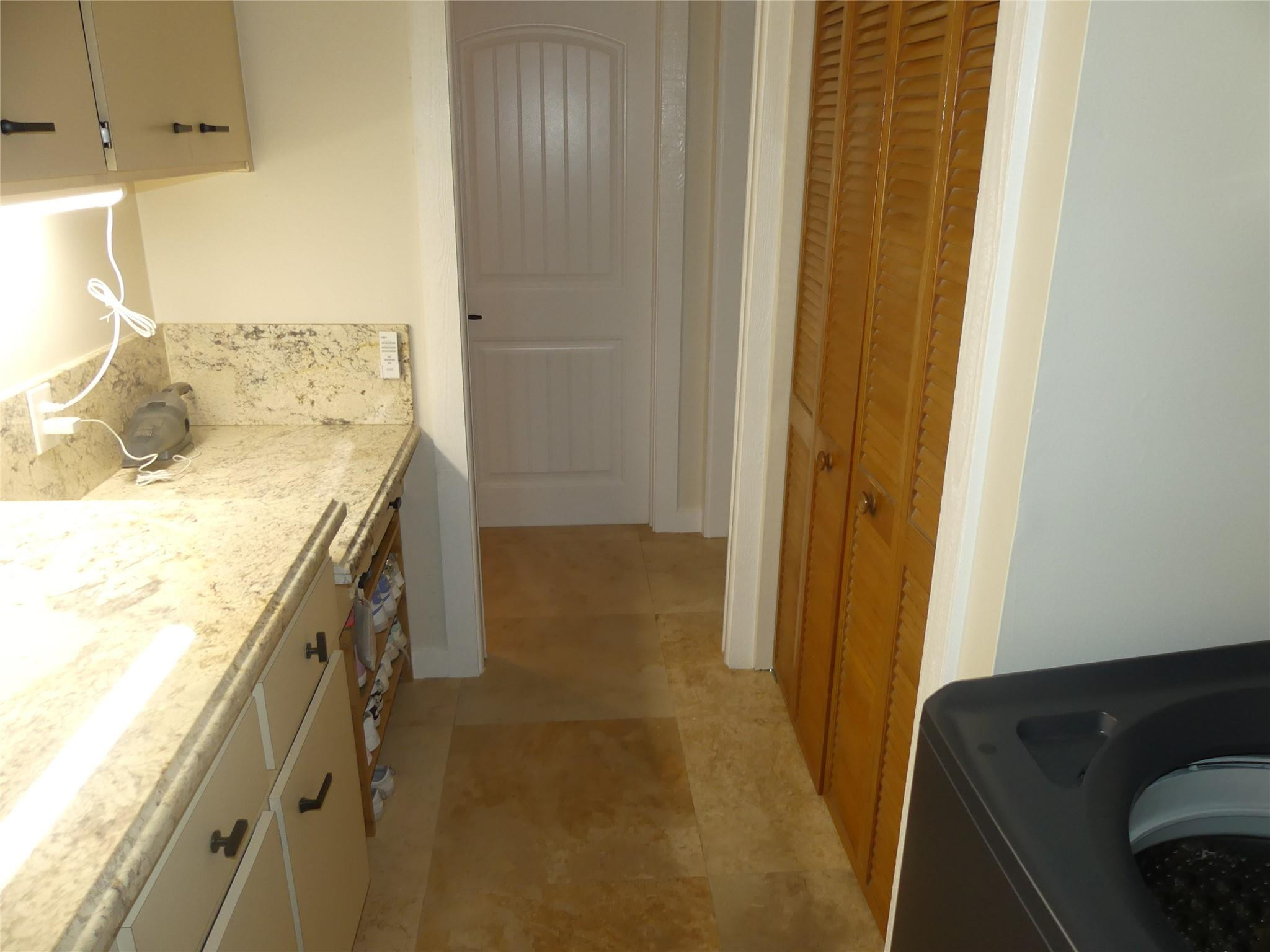 5221 Pine Tree Road Parkland, FL 33067 - Photo 42 of 71 Utility Room