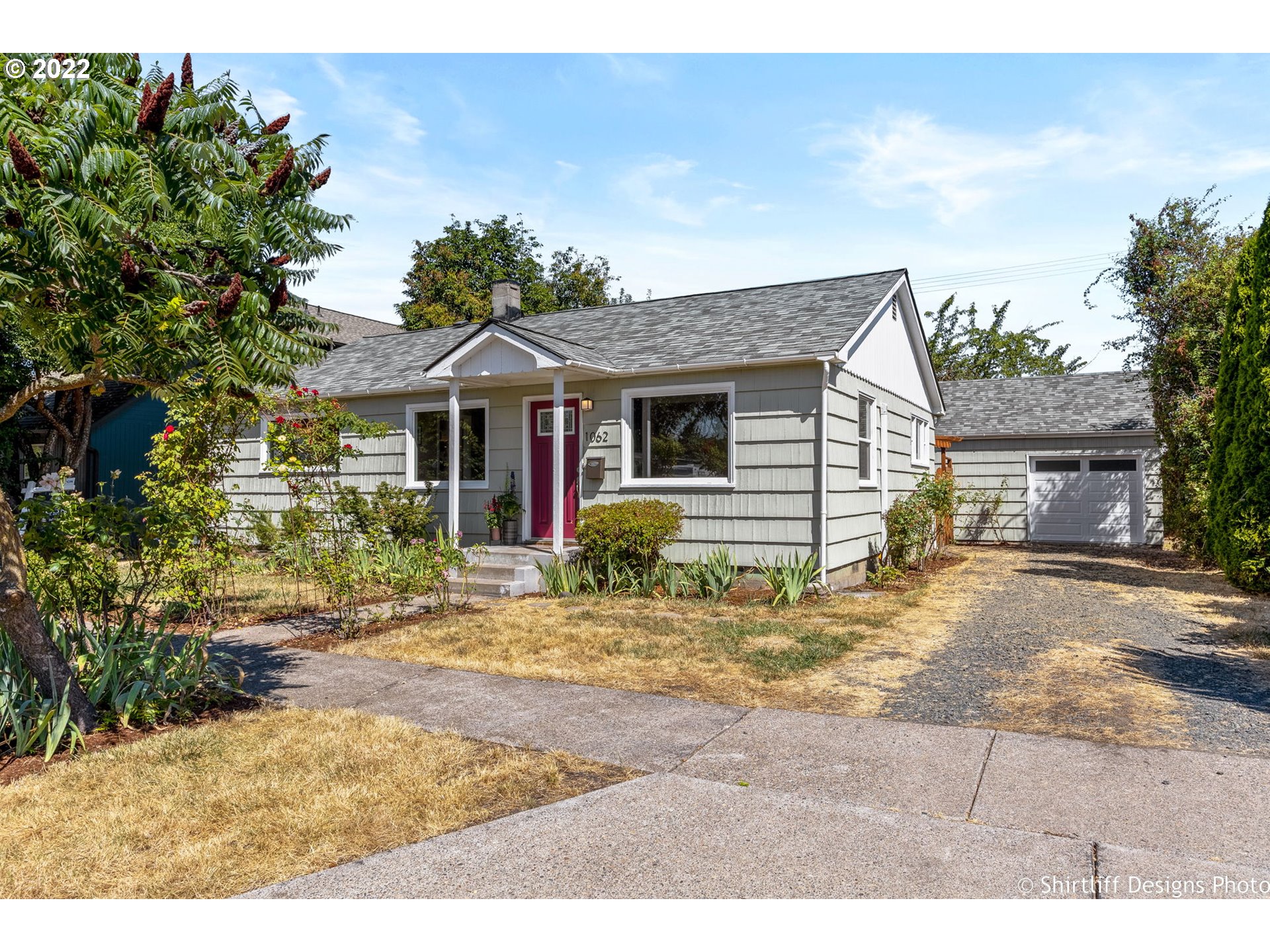 1062 A Street Springfield, OR 97477 - Photo 3 of 31 Gallery Image 3